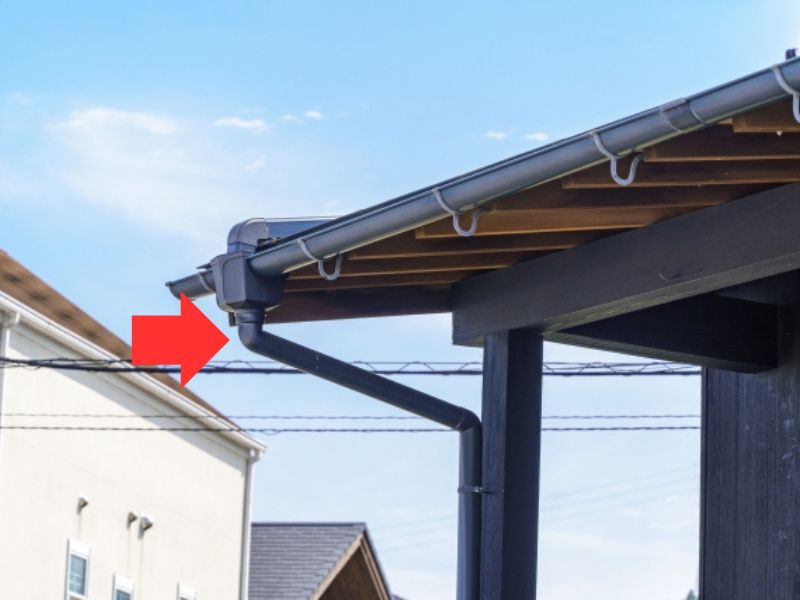 【外壁塗装】雨樋のお手入れは「交換」と「塗装」どっちが向いている？状態に合わせたメンテナンスの選び方